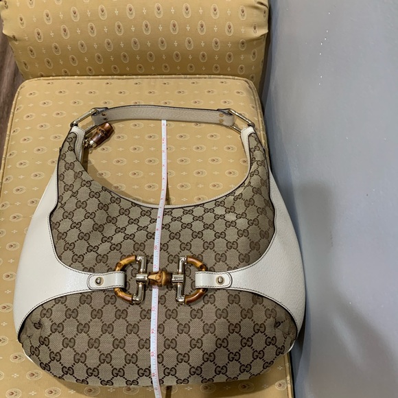Gucci hobo bag.1 tiny stain. See pics.clean in/out - Picture 10 of 16